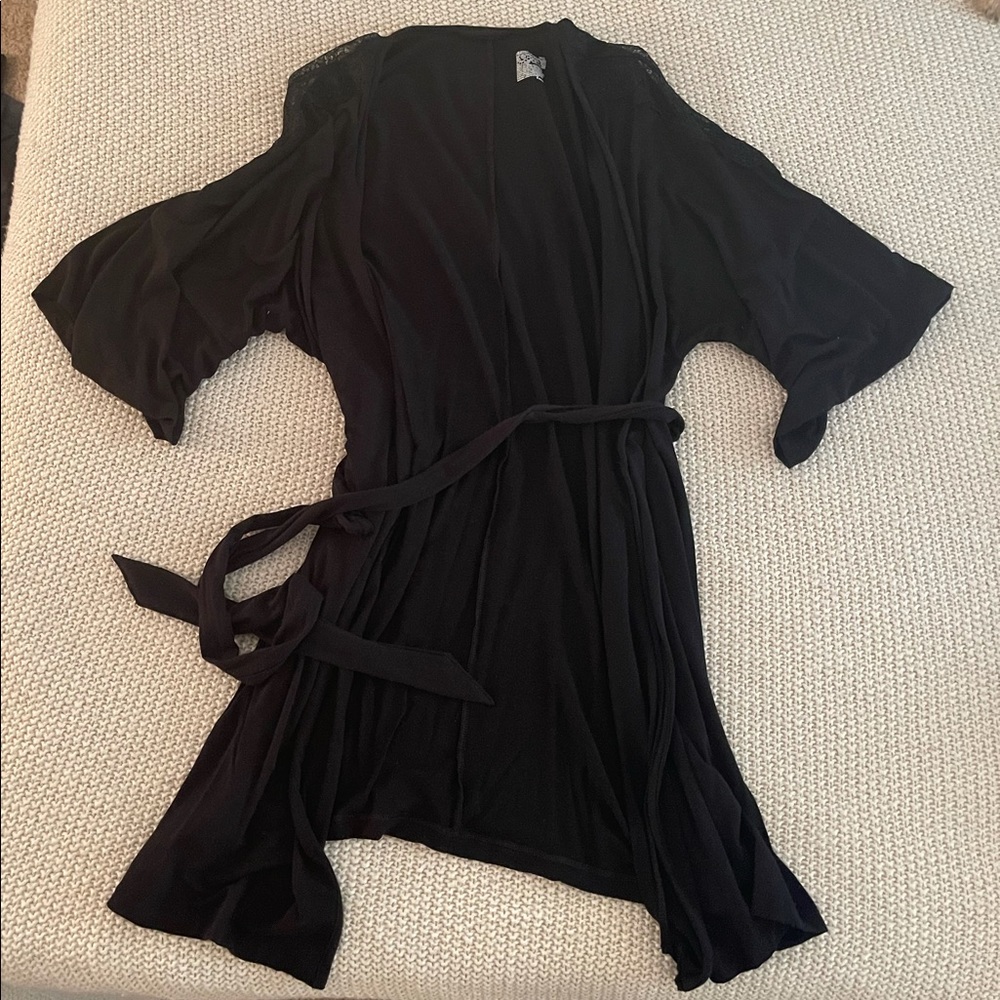 NWOT Lace-Detailed Black Kimono Robe